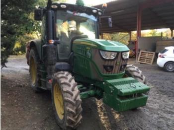 Landbouw tractor John Deere 6110R