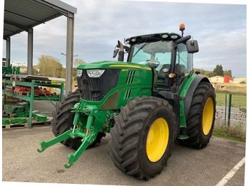 Landbouw tractor John Deere 6190R