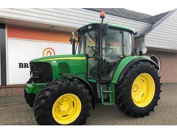 Landbouw tractor John Deere 6220 SE