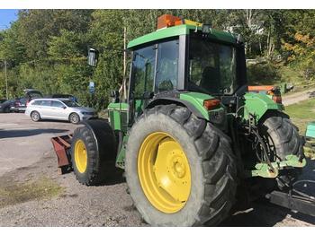 Landbouw tractor John Deere 6300