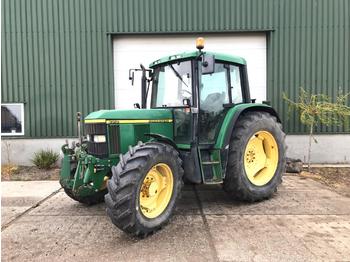 Landbouw tractor John Deere 6310