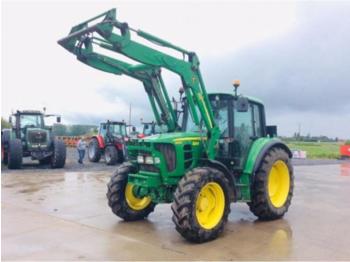 Landbouw tractor John Deere 6330