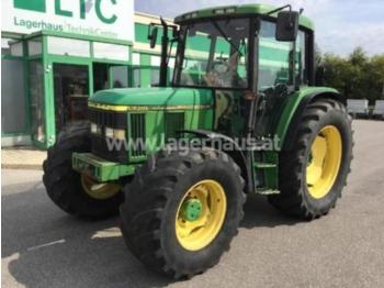 Landbouw tractor John Deere 6400 M