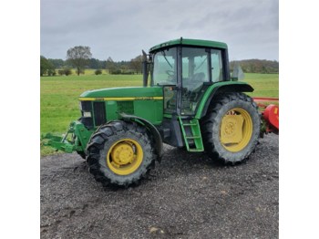 Landbouw tractor John Deere 6610