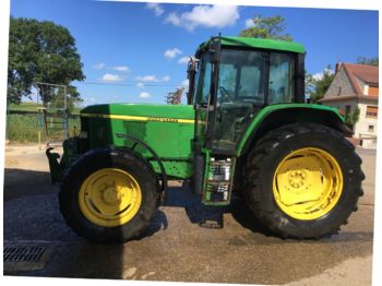 Landbouw tractor John Deere 6610