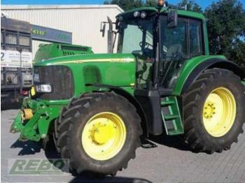 Landbouw tractor John Deere 6820