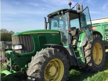 Landbouw tractor John Deere 6820