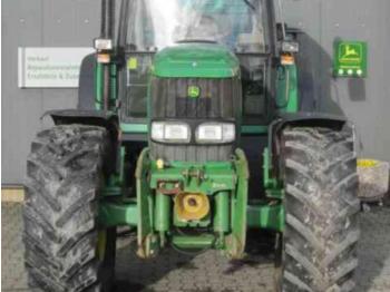 Landbouw tractor John Deere 6820 Premium AP 50