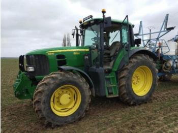 Landbouw tractor John Deere 6830