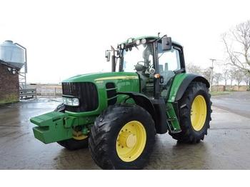 Landbouw tractor John Deere 6930
