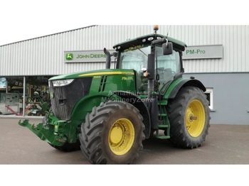 Landbouw tractor John Deere 7215R