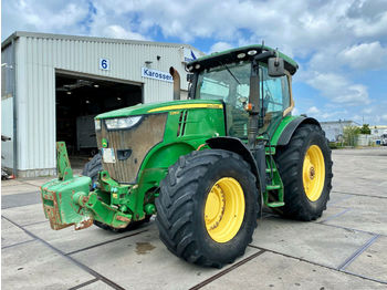 Landbouw tractor John Deere 7215 R