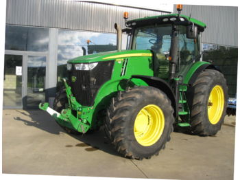 Landbouw tractor John Deere 7230R