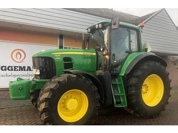Landbouw tractor John Deere 7530