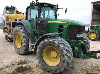 Landbouw tractor John Deere 7530