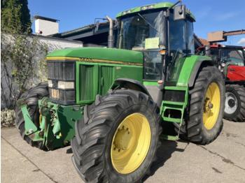 Landbouw tractor John Deere 7600