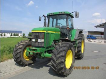 Landbouw tractor John Deere 7710