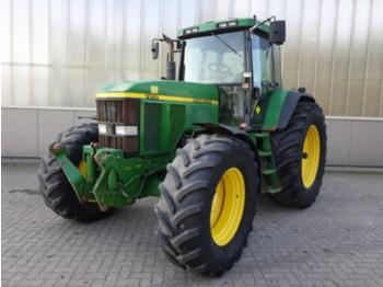 Landbouw tractor John Deere 7810