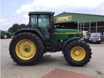 Landbouw tractor John Deere 7810