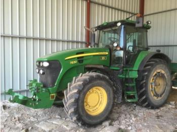 Landbouw tractor John Deere 7830