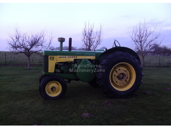Landbouw tractor John Deere 830 diesel