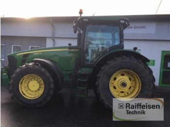 Landbouw tractor John Deere 8320 R