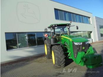 Landbouw tractor John Deere 8370R E23 PowerShift