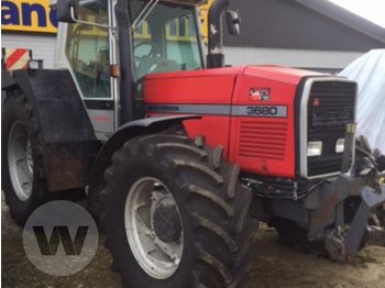 Landbouw tractor Massey Ferguson 3680
