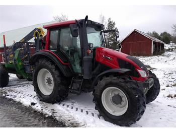 Landbouw tractor Valtra N103 Skogsutrustad