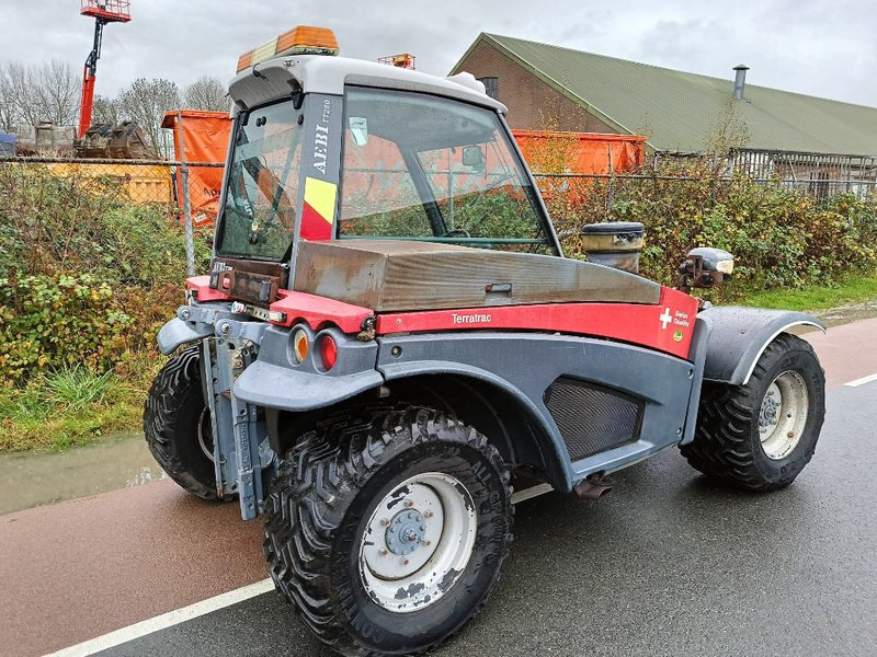 Landbouwaanhanger Aebi TT280 werktuigdrager maaier laag zwaartepunt