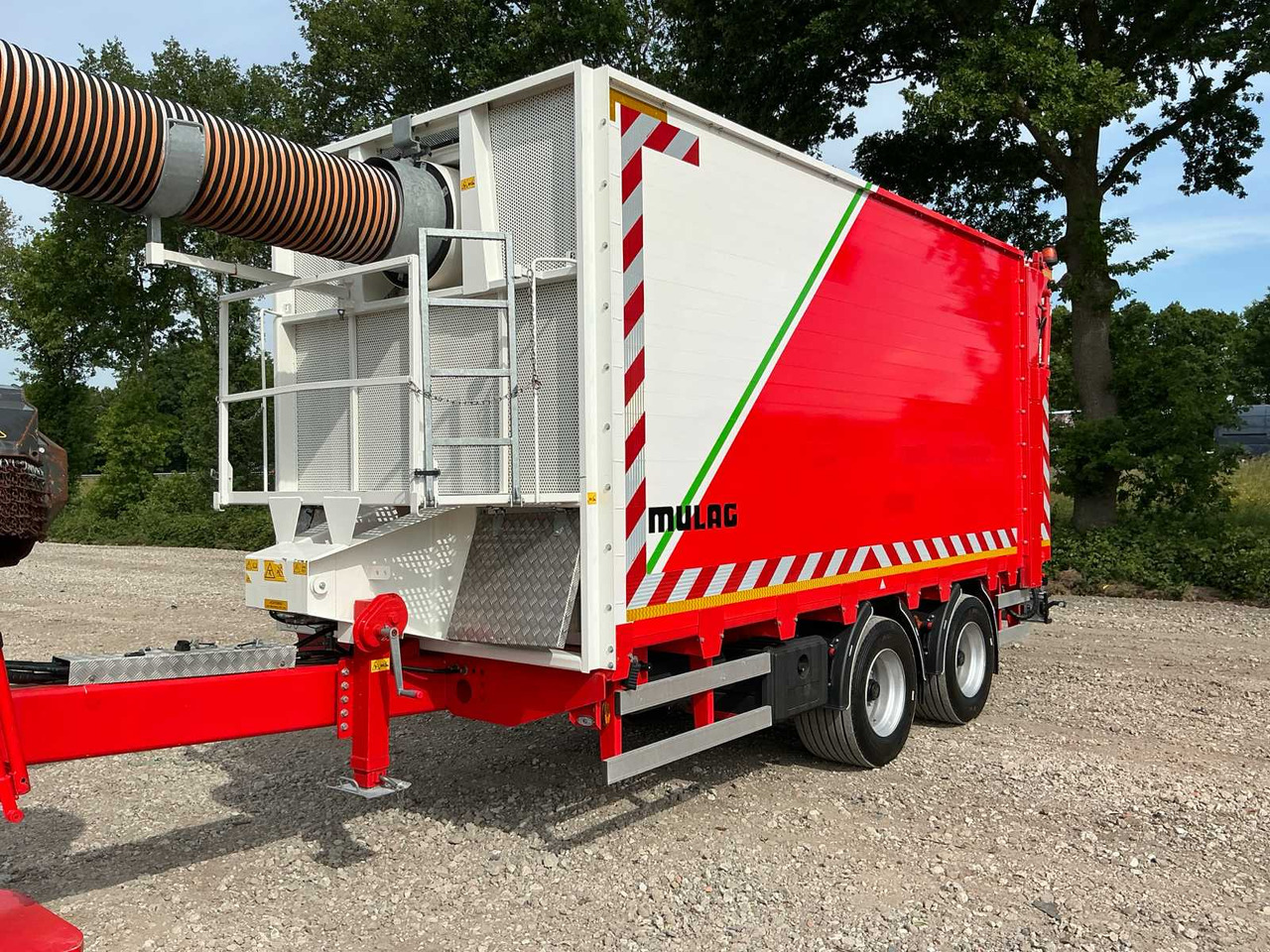 Landbouwaanhanger Mercedes-Benz UGE-453
