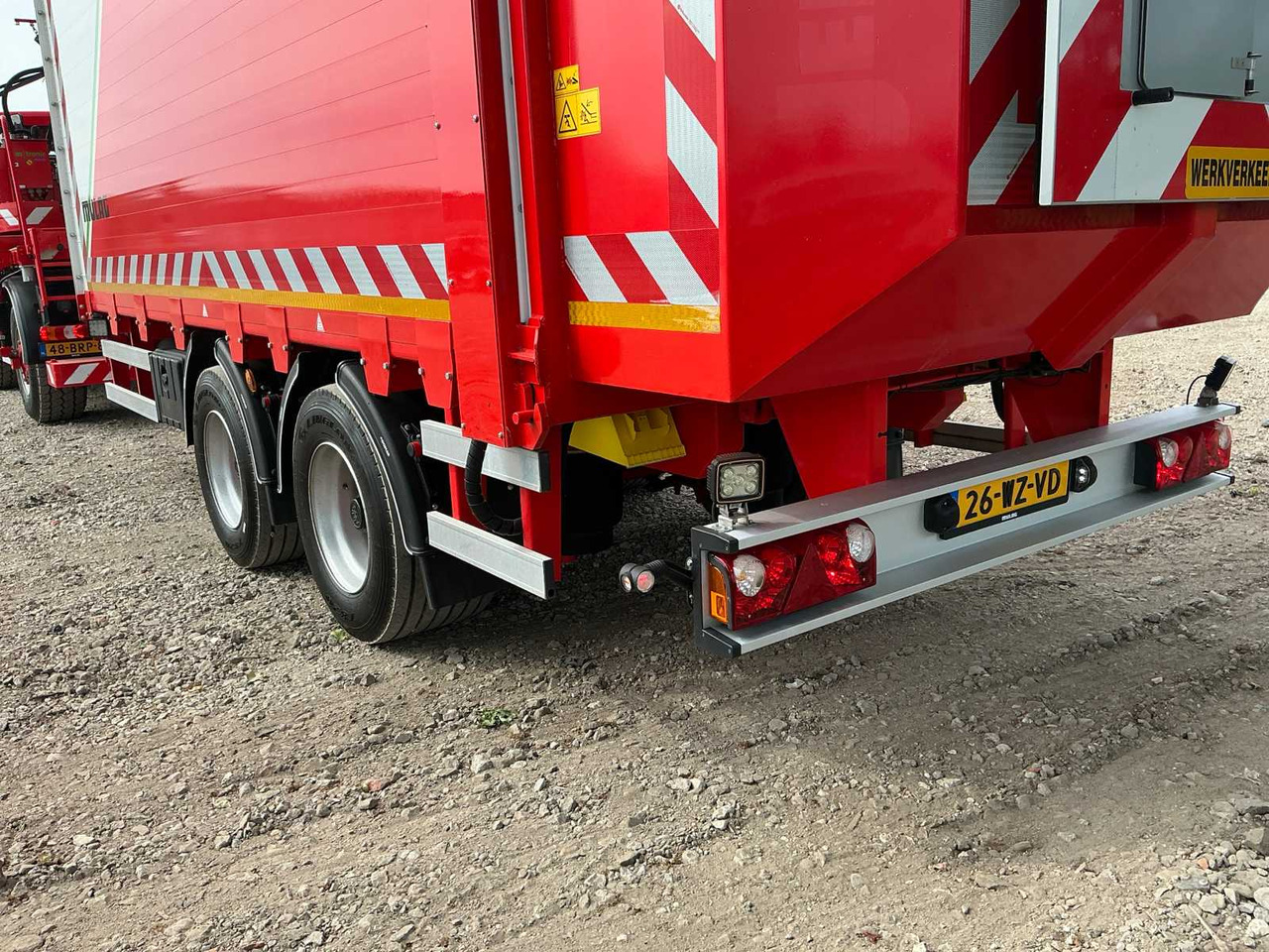 Landbouwaanhanger Mercedes-Benz UGE-453
