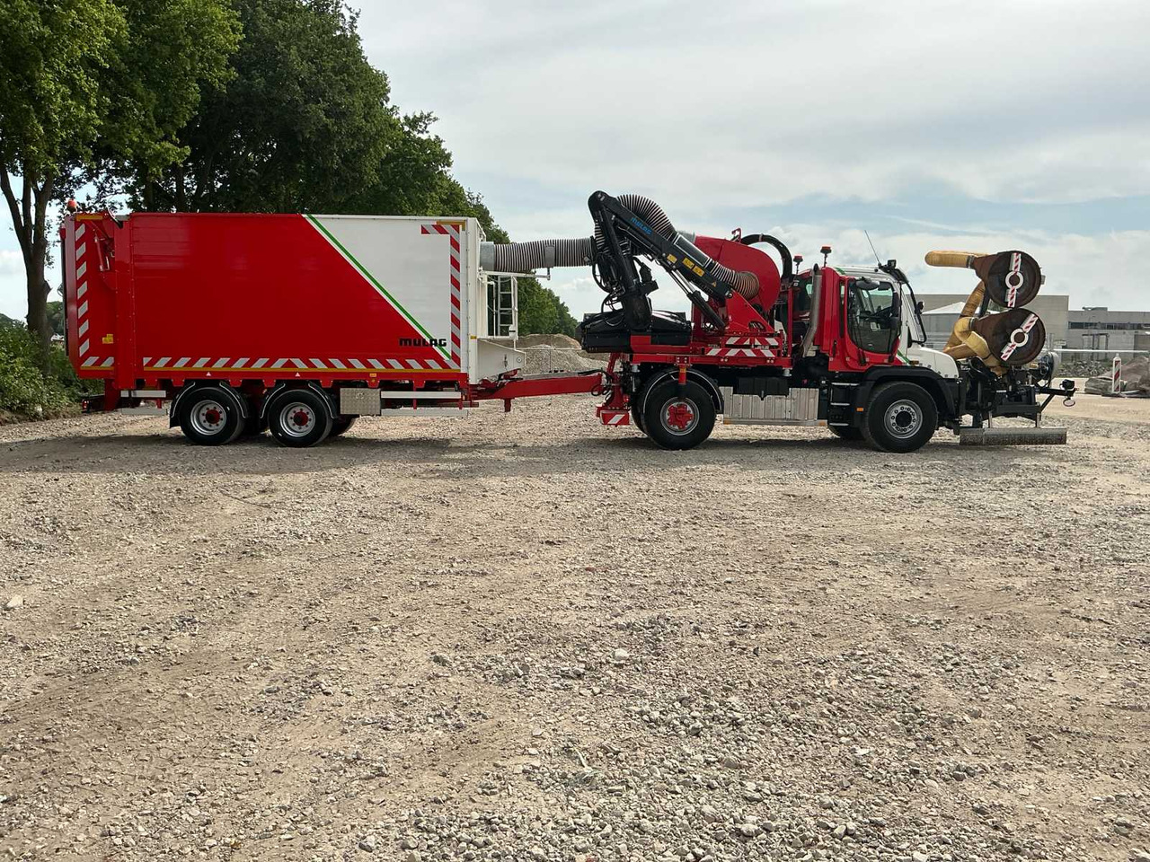 Landbouwaanhanger Mercedes-Benz UGE-453