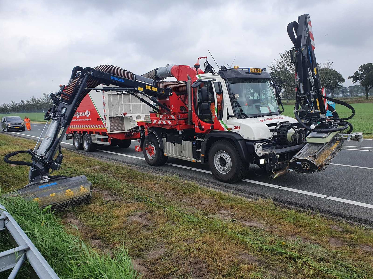 Landbouwaanhanger Mercedes-Benz UGE-453