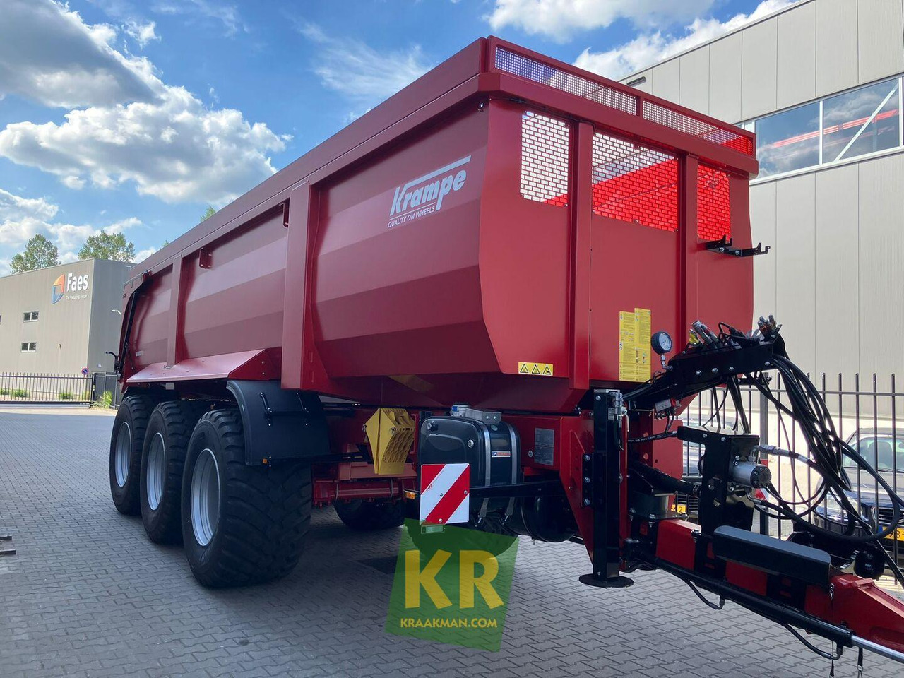 Landbouwkipper BIG BODY 900 Krampe