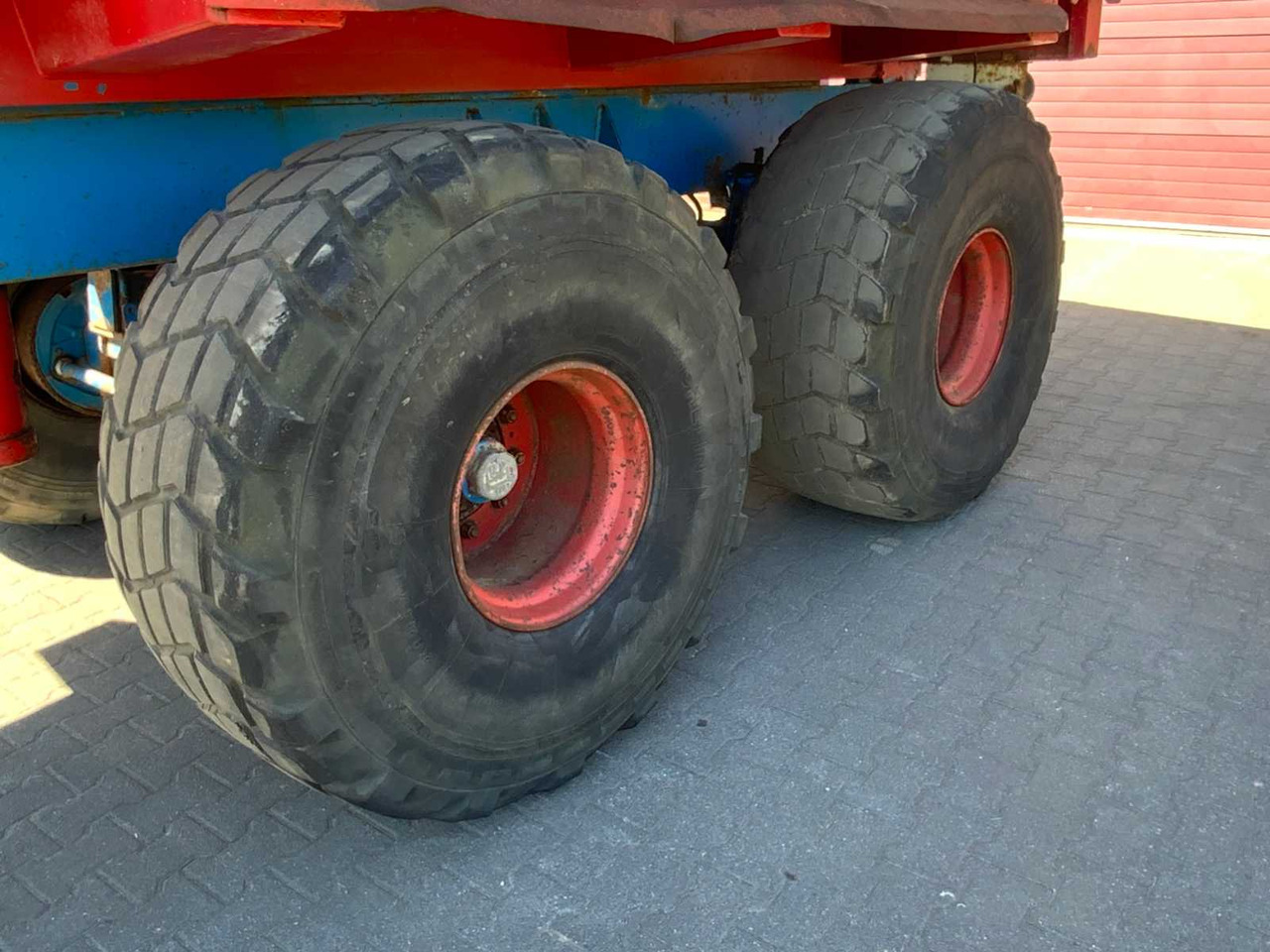 Landbouwkipper Beco Gigant 240