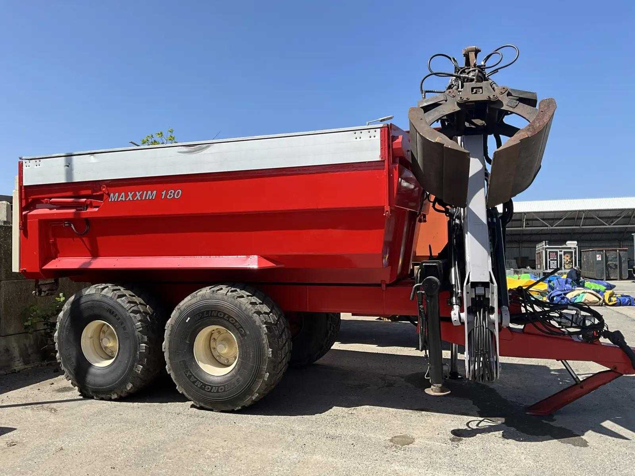 Landbouwkipper Beco Maxxim 180