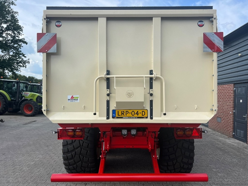 Landbouwkipper Beco Super 2000
