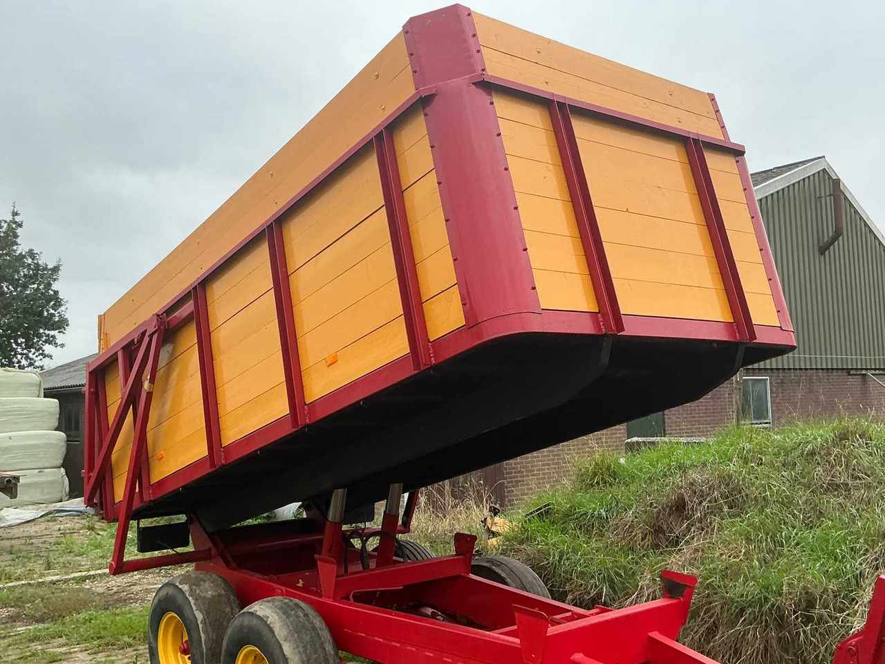 Landbouwkipper Deutz Fahr KS 2.60