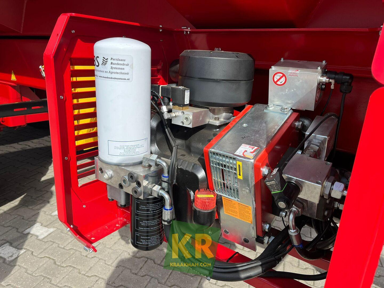 Landbouwkipper Krampe BIG BODY 700