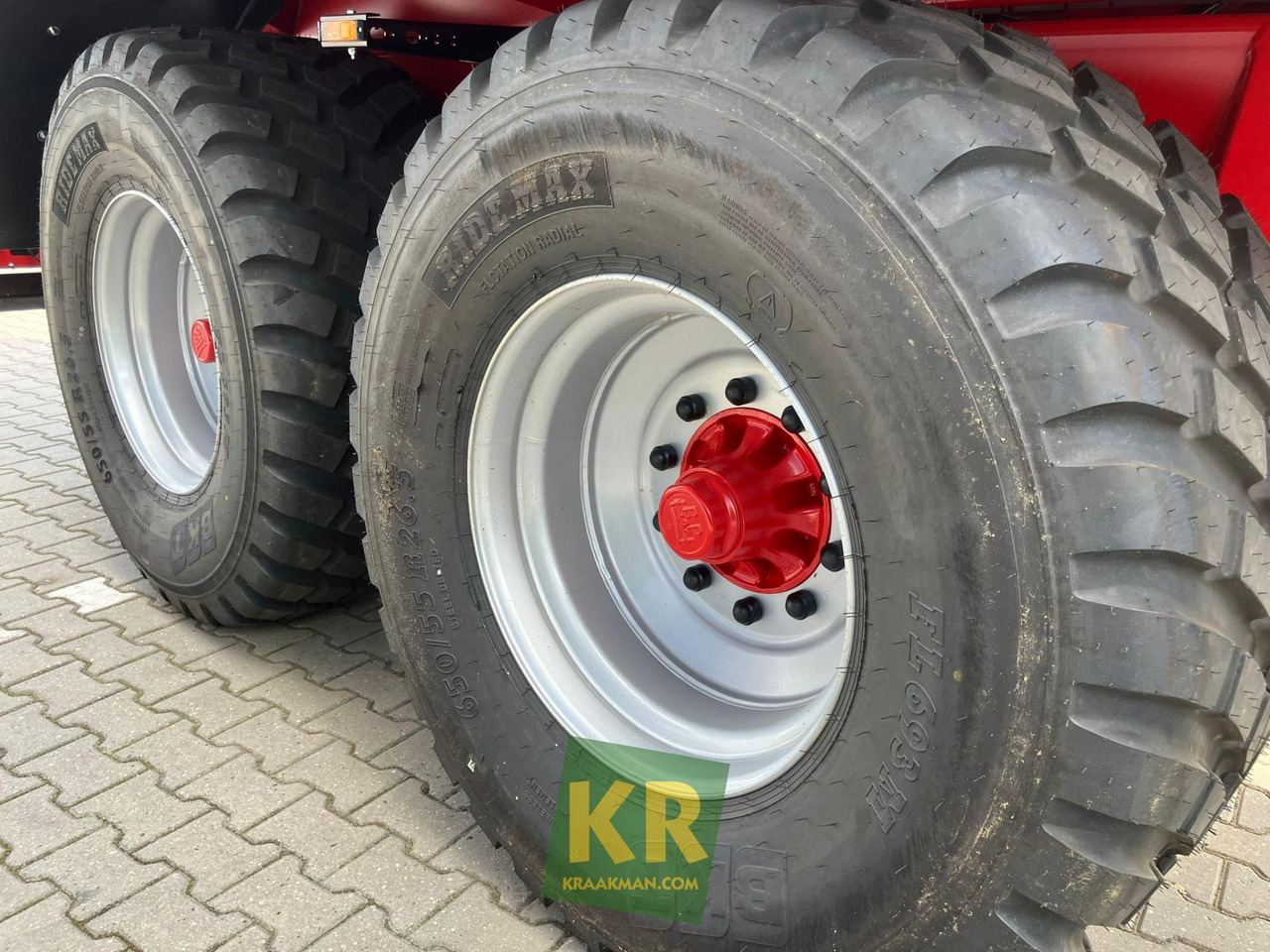 Landbouwkipper Krampe BIG BODY 700