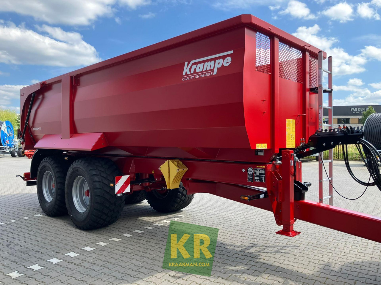 Landbouwkipper Krampe BIG BODY 700