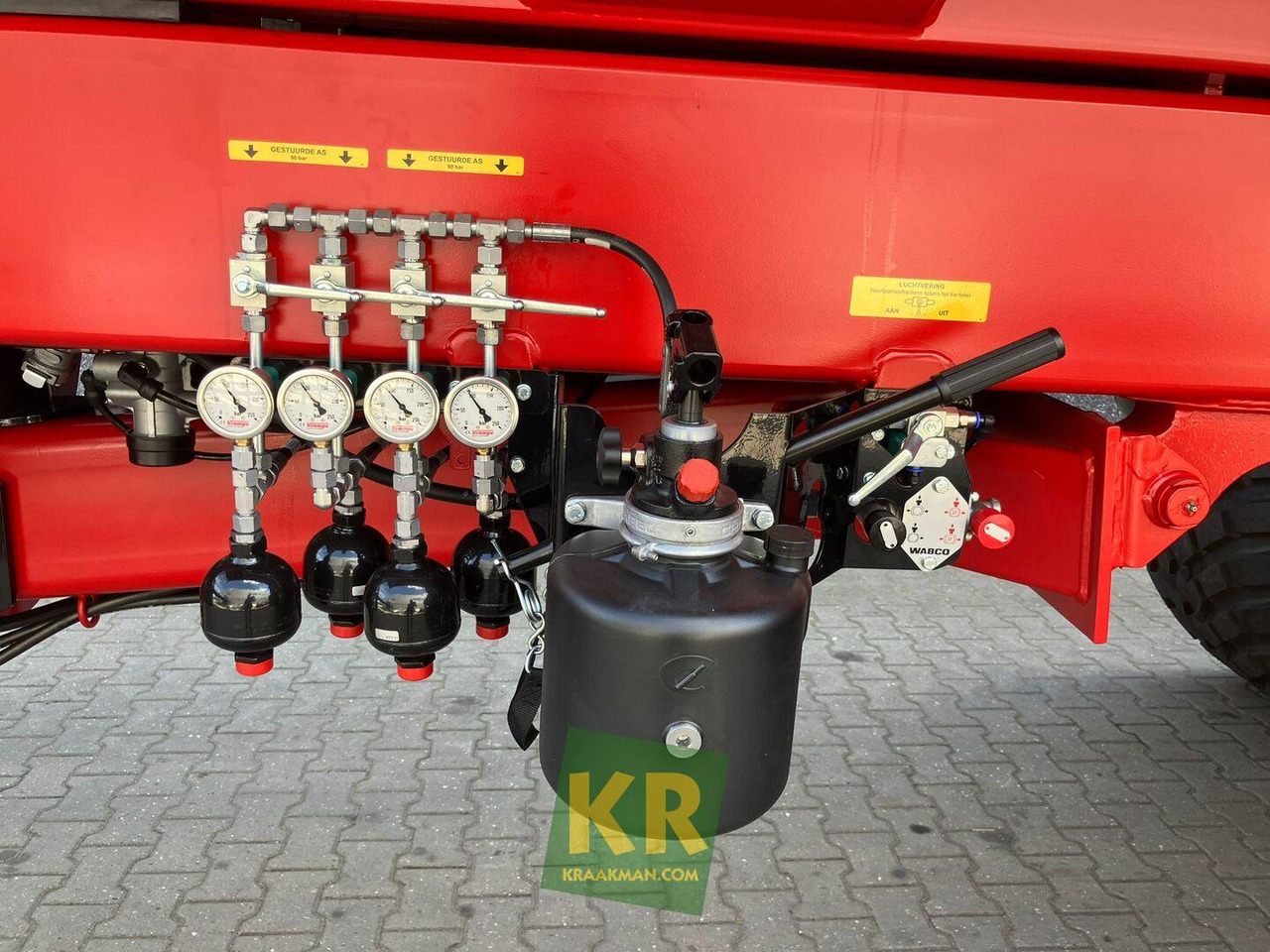 Landbouwkipper Krampe BIG BODY 900