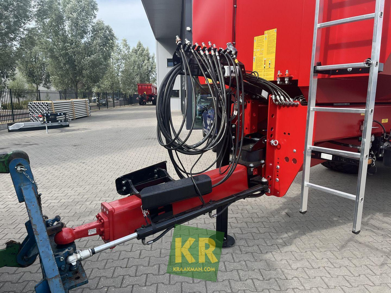 Landbouwkipper Krampe Big Body 750