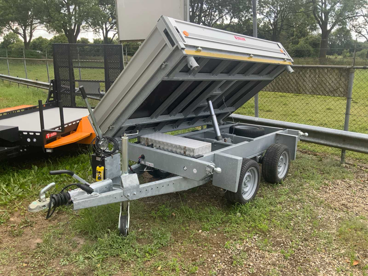 Landbouwkipper Pahsatrailer