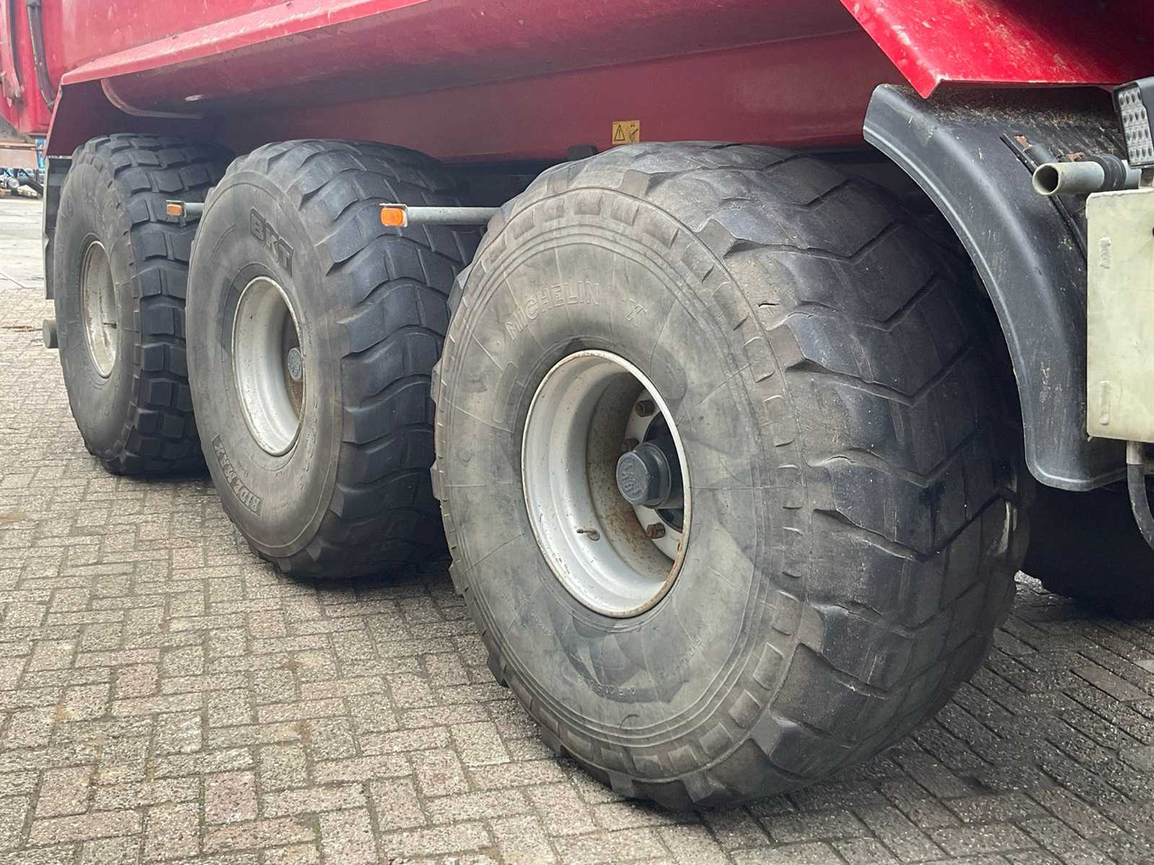 Landbouwkipper Peecon Cargo 27000