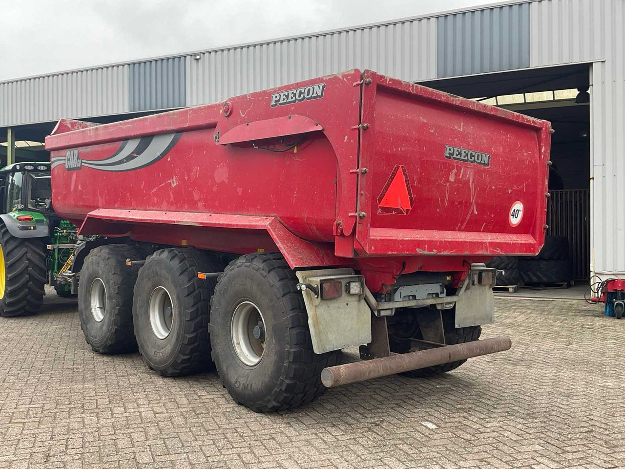 Landbouwkipper Peecon Cargo 27000