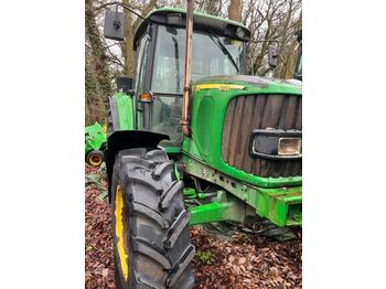 JOHN DEERE 6320 - landbouwtrekker