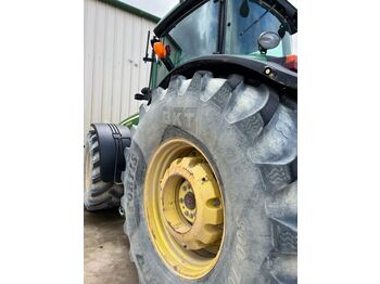 JOHN DEERE 8430 - landbouwtrekker