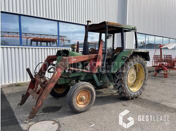 Landbouwtrekker John Deere 2130
